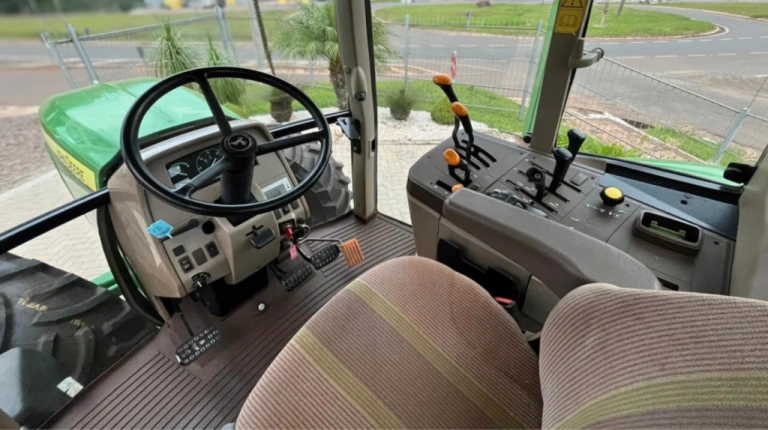 TRATOR - JD 6145