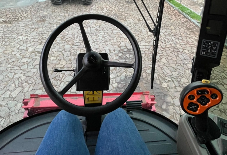 COLHEITADEIRA - CASE 4130