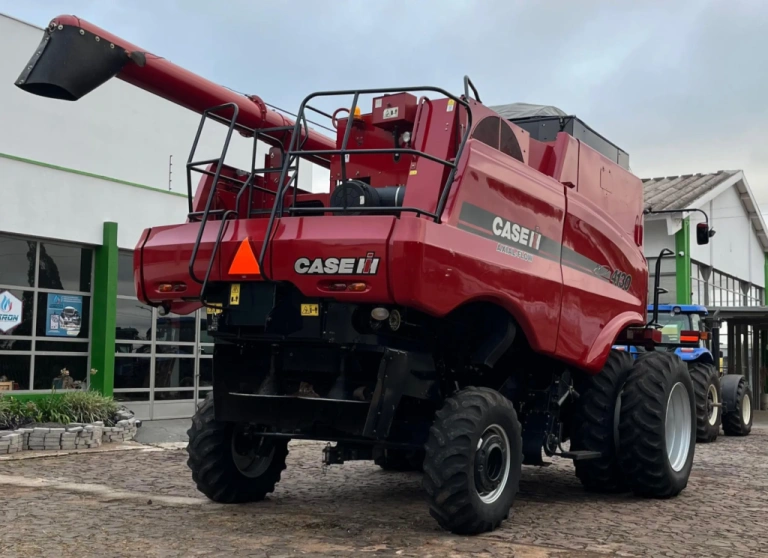 COLHEITADEIRA - CASE 4130