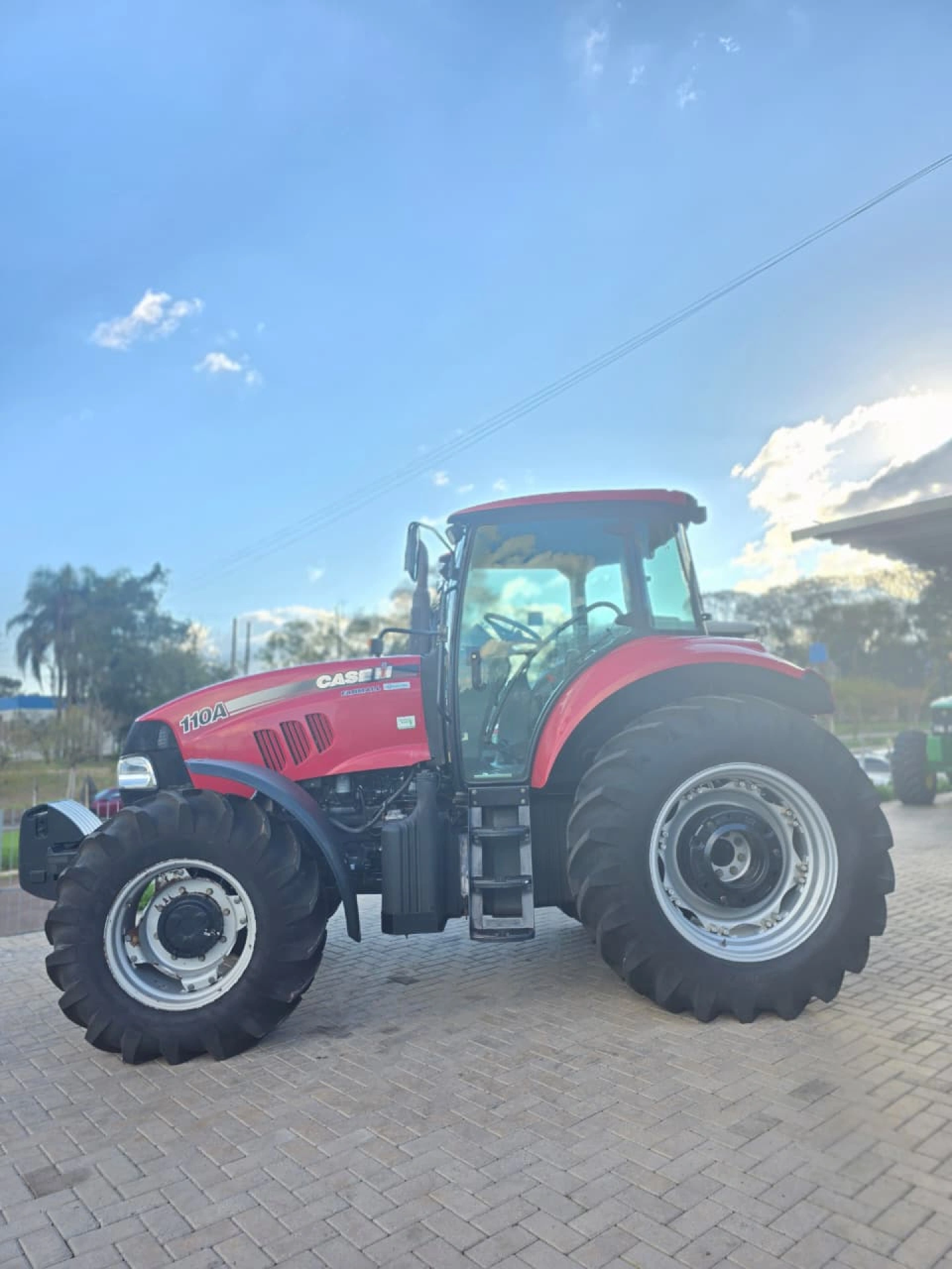TRATOR FARMALL 110