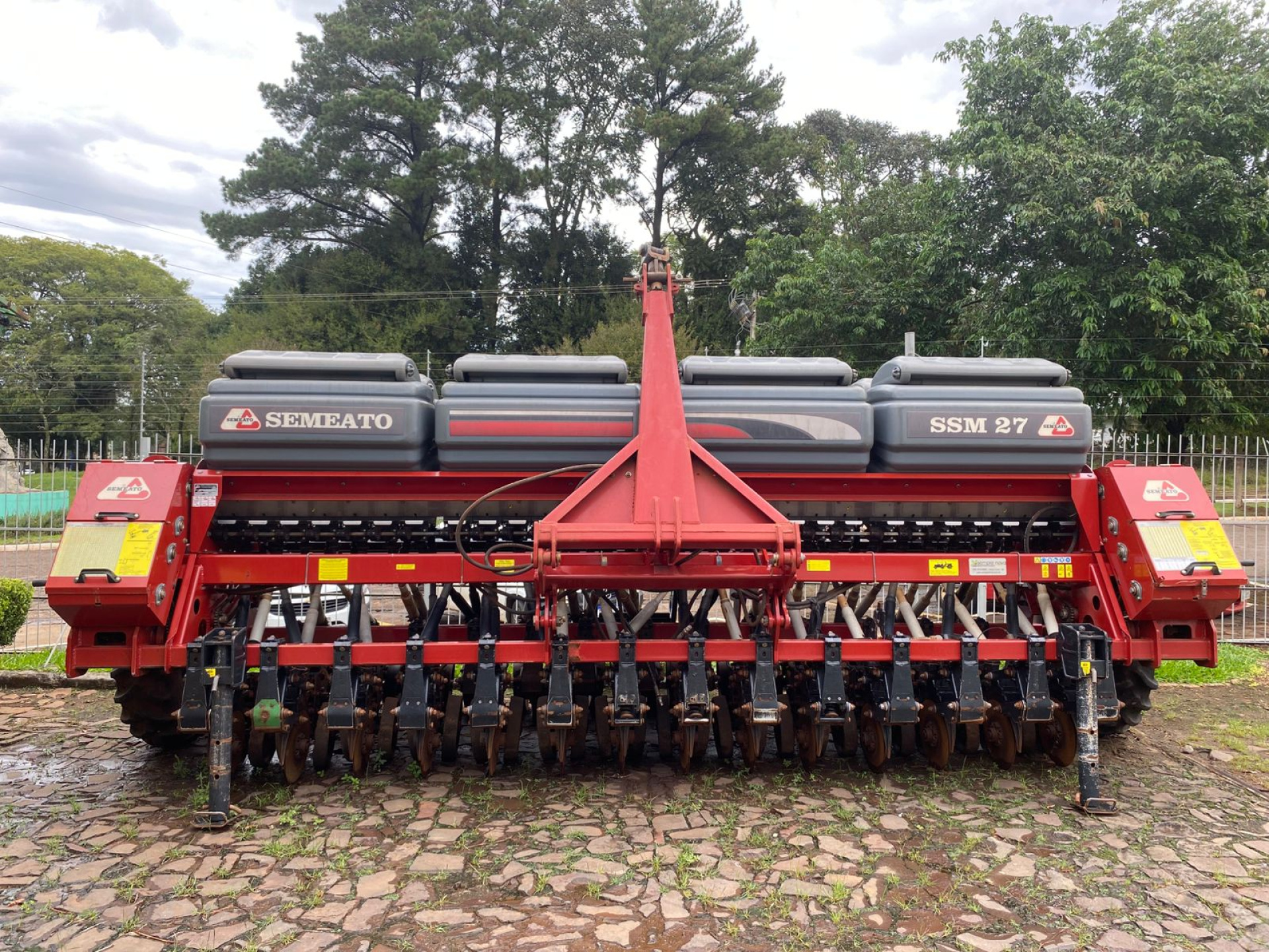 SEMEADEIRA SEMEATO - SSM 27 